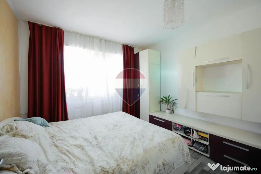 De vânzare apartament cu 2 camere, în zona Nufărul - Oradea (Bihor)