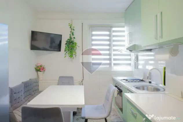 De vânzare apartament cu 2 camere, în zona Nufărul - Oradea (Bihor)