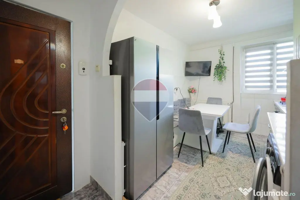 De vânzare apartament cu 2 camere, în zona Nufărul - Oradea (Bihor)