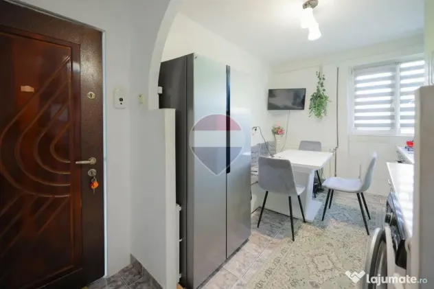 De vânzare apartament cu 2 camere, în zona Nufărul - Oradea (Bihor)