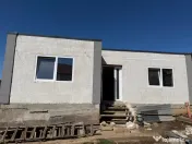Casă cu potențial de extindere, Zona Zăvoi