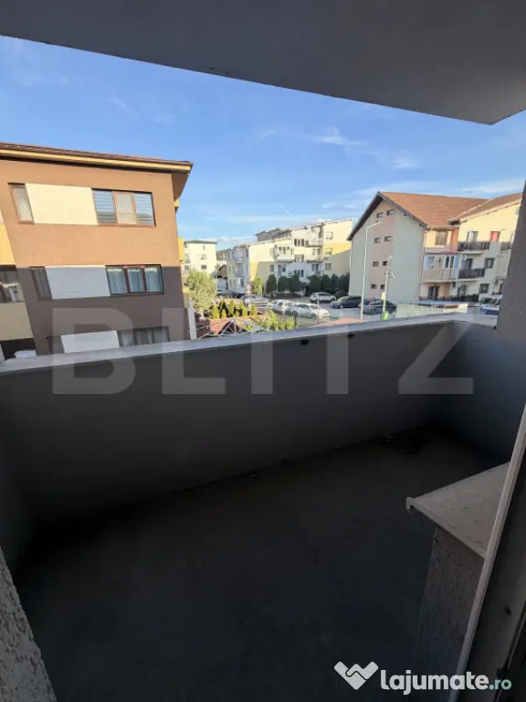 Apartament 3 camere 69 mp , parcare inclusa , 2 bai ,Zona T - Floresti (Cluj)