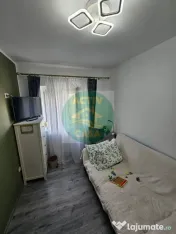 DE VÂNZARE – APARTAMENT CU 3 CAMERE 