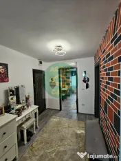 DE VÂNZARE – APARTAMENT CU 3 CAMERE 