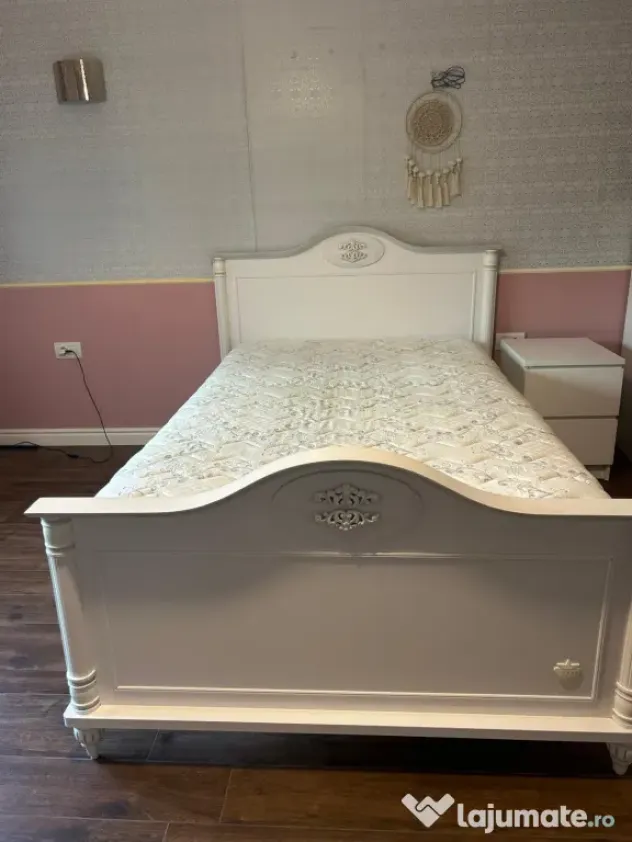 Mobila dormitor pat si dressing