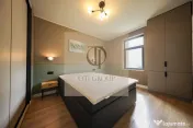 Apartament 2 camere, curte și 2 parcări, Centru Cluj 