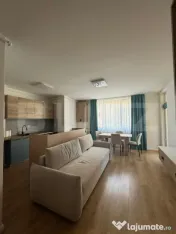 Apartament 3 camere, parcare, zona Plopilor 