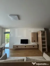 Apartament 3 camere, parcare, zona Plopilor 