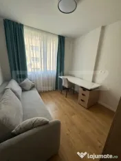 Apartament 3 camere, parcare, zona Plopilor 