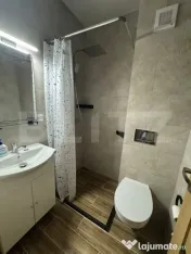 Apartament 3 camere, parcare, zona Plopilor 