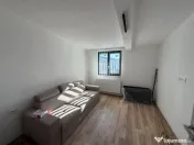 Apartament 3 camere, 60 mp, zona Vivo 