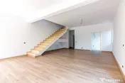 Casă / Vilă tip duplex 4 camere de vânzare Chitila | C... 