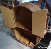 Bar din lemn in forma de butoi cu usi 110x85x30 cm. 