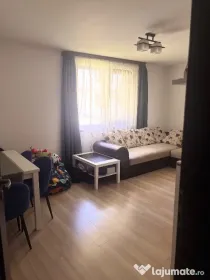 Apartament 2 camere, zona Tractorul