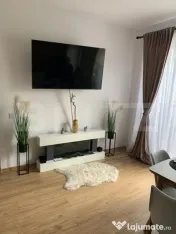 Finisaje de LUX, 2 camere, lift, orientat Sud, parcare, zona 