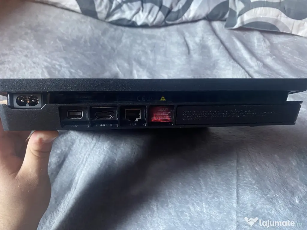 Vand PS4 Slim 500GB