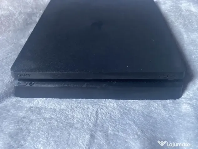 Vand PS4 Slim 500GB