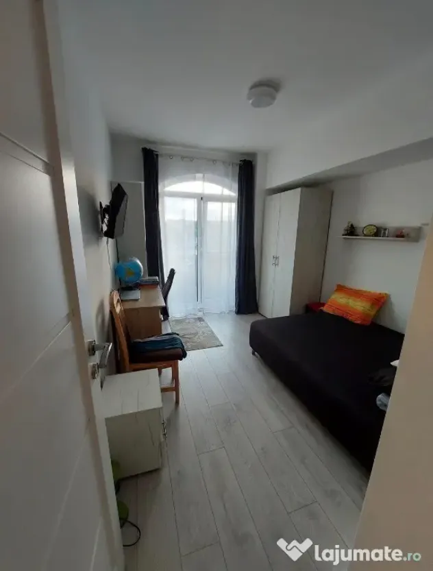 PF,Vând apartament cu 3 camere - Iasi (Iasi)
