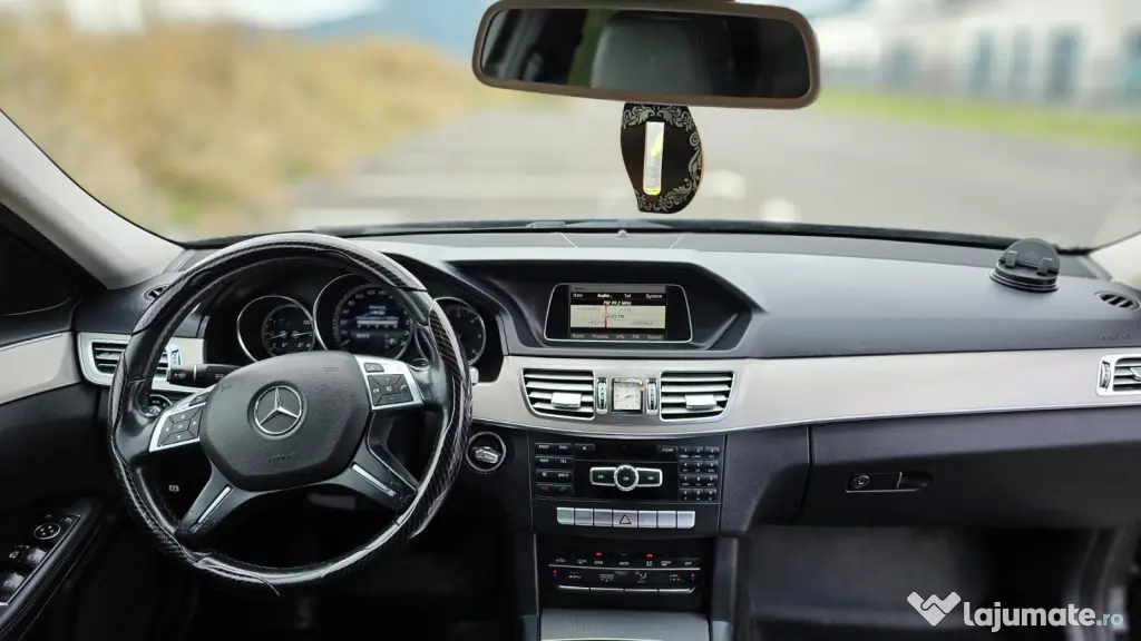 Vand Mercedes Benz