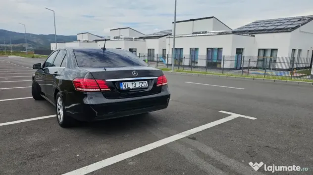 Vand Mercedes Benz