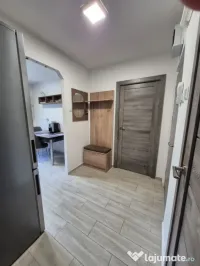 Apartament cu 3 camere , 61 mp, zona Manastur