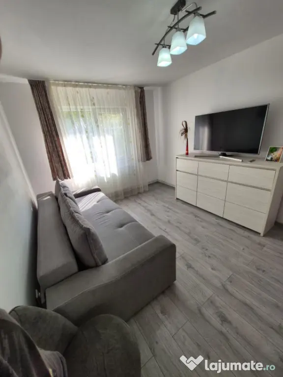 Apartament cu 3 camere , 61 mp, zona Manastur - Cluj-Napoca (Cluj)