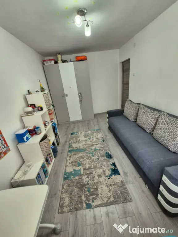 Apartament cu 3 camere , 61 mp, zona Manastur - Cluj-Napoca (Cluj)