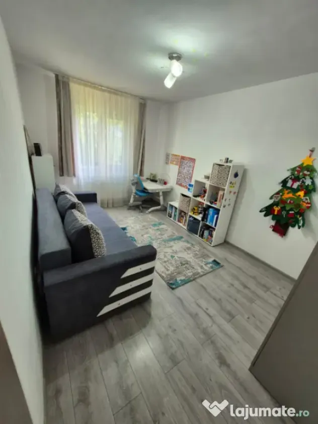 Apartament cu 3 camere , 61 mp, zona Manastur - Cluj-Napoca (Cluj)
