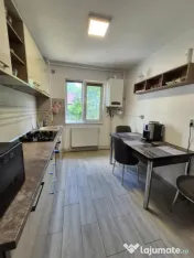 Apartament cu 3 camere , 61 mp, zona Manastur