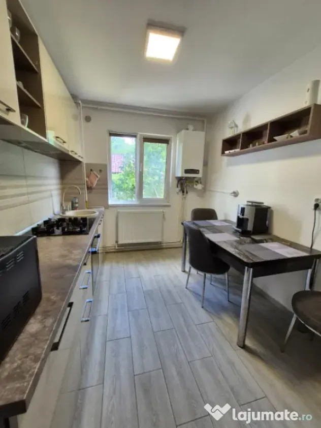 Apartament cu 3 camere , 61 mp, zona Manastur - Cluj-Napoca (Cluj)