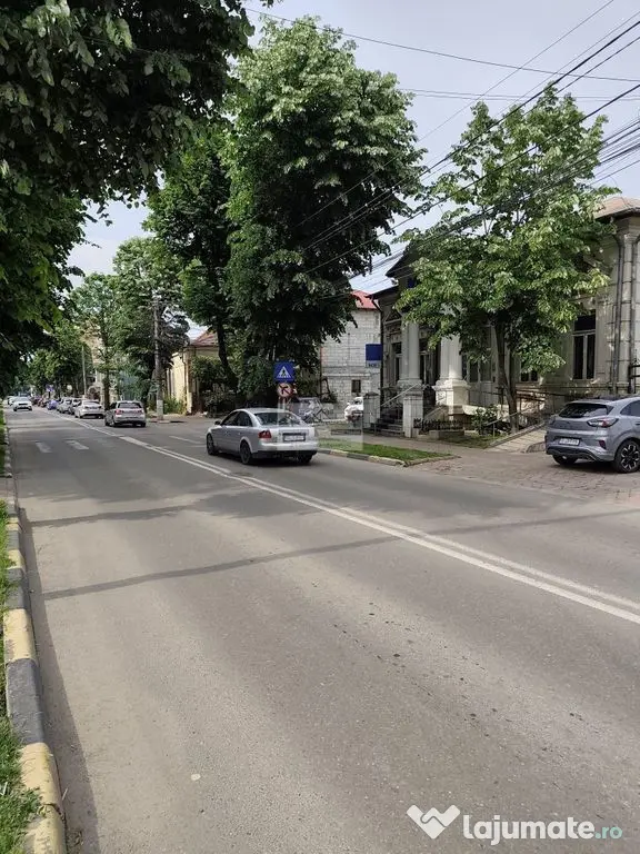 Spatiu ultracentral Tecuci/ Actual sediu BCR - Tecuci (Galati)