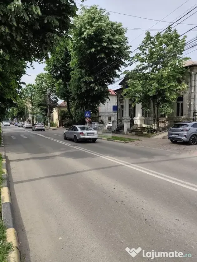 Spatiu ultracentral Tecuci/ Actual sediu BCR - Tecuci (Galati)