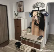 Apartament 3 camere + balcon inchis, intre lacuri