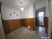 Oferim spre vanzare apartament 2 cam dec, et. 1 în Curtea de Argeș central