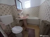 Oferim spre vanzare apartament 2 cam dec, et. 1 în Curtea de Argeș central