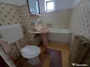 Oferim spre vanzare apartament 2 cam dec, et. 1 în Curtea de Argeș central