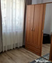 Apartament de 3 camere, semidecomandat, in zona Centru