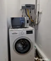 Apartament de 3 camere, semidecomandat, in zona Centru