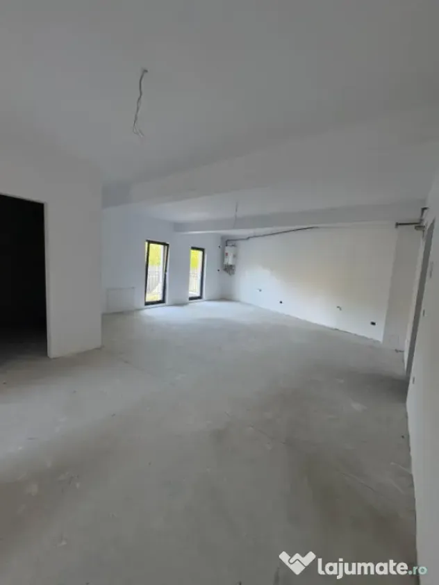 Apartament 3 camere la parter cu grădină de 96 mp și loc - Baia Mare (Maramures)