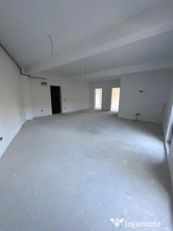 Apartament 3 camere la parter cu grădină de 96 mp și loc - Baia Mare (Maramures)