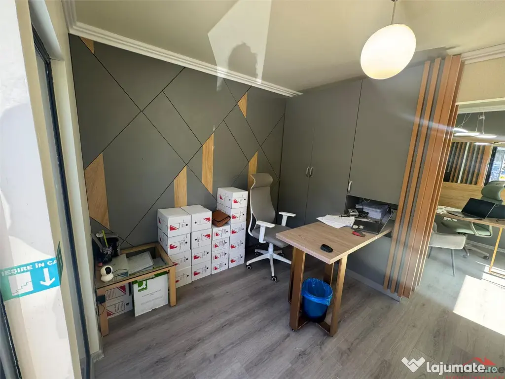 Birou 23 mp - mobilat nou - stradal - Scoala 2 - Mare a Unir - Focsani (Vrancea)