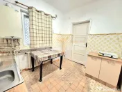 Vilă interbelică | 80 mp utili, curte 250 mp, la 5 min ... 