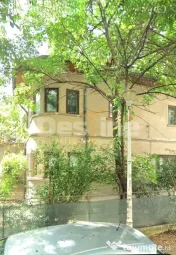 Vilă interbelică | 80 mp utili, curte 250 mp, la 5 min ... 