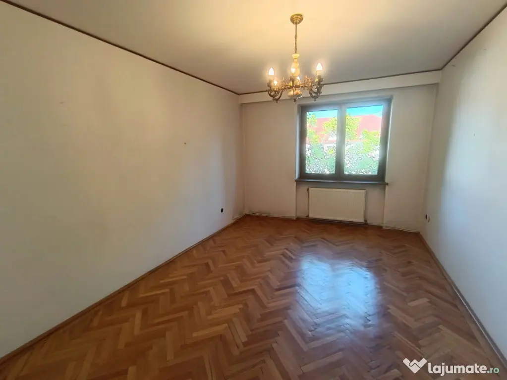 Apartament 4 camere | 100 mp | Decomandat | 2 băi | cartie - Baia Mare (Maramures)