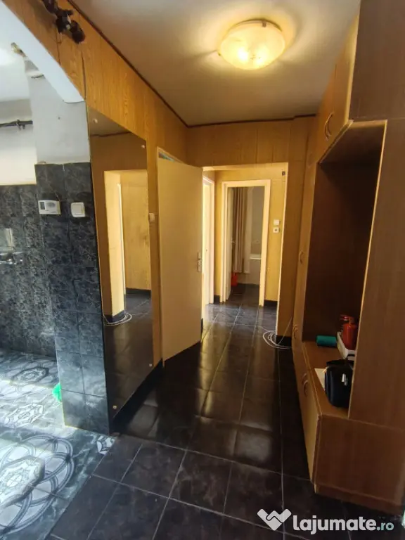Apartament 4 camere | 100 mp | Decomandat | 2 băi | cartie - Baia Mare (Maramures)
