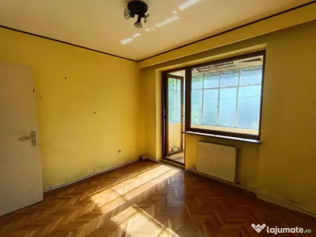 Apartament 4 camere | 100 mp | Decomandat | 2 băi | cartie - Baia Mare (Maramures)