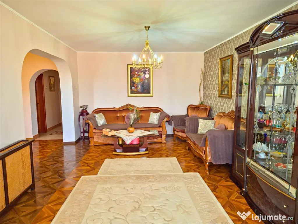 VILA CLASICA DE FAMILIE |TEREN 1137| POZITIE EXCELENTA - NOR - Ramnicu Valcea (Valcea)