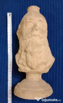 Bust din lemn 25 cm. cioplit manual batran cu barba