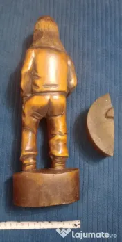 Statueta lemn sculptat Mos cu halba de bere - soclu rupt 35 cm.