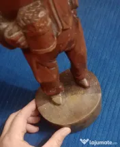 Statueta lemn sculptat Mos cu halba de bere - soclu rupt 35 cm.